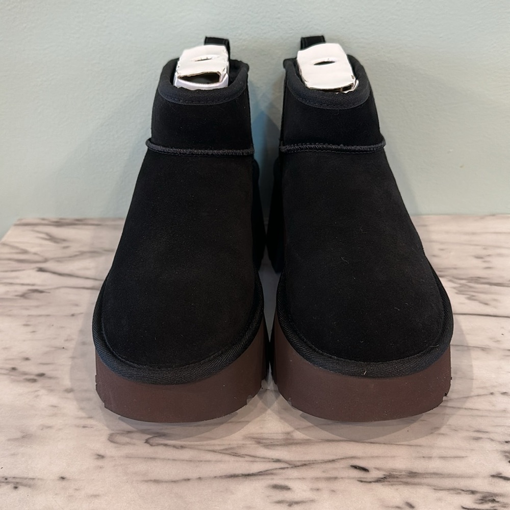 NEW UGG Women's Classic Ultra Mini New Heights Black 7 - Picture 4 of 11